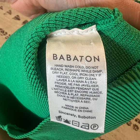 Aritizia Babaton kelly green ribbed cropped knit high-neck scoop tank size small - Picture 4 of 4